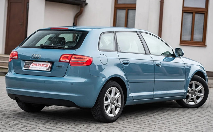 Audi A3 cena 31000 przebieg: 262122, rok produkcji 2010 z Jedlicze małe 379